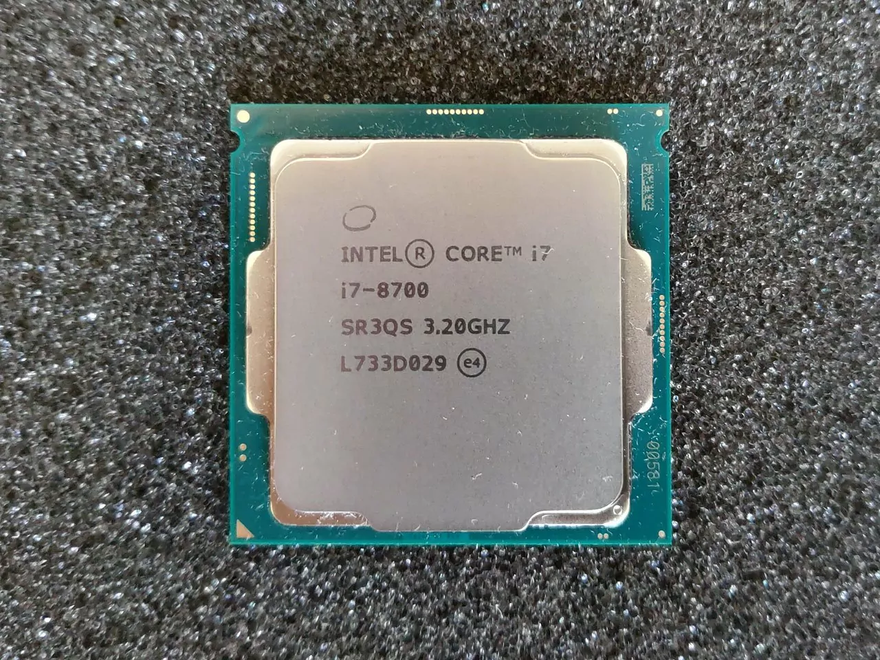 CPU Intel Core i7-8700 CPU Processador Intel Core I7-8700, 8ª Geração, 3.20ghz, Socket