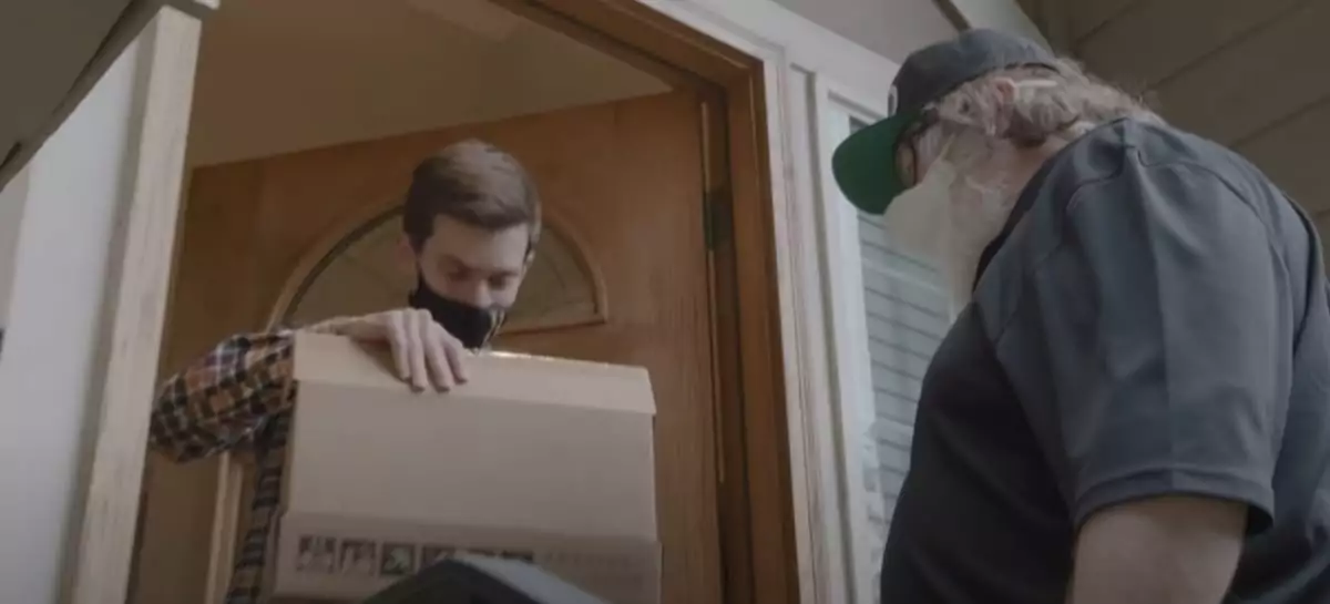 Veja o fundador da Valve entregando o Steam Deck pessoalmente a compradores