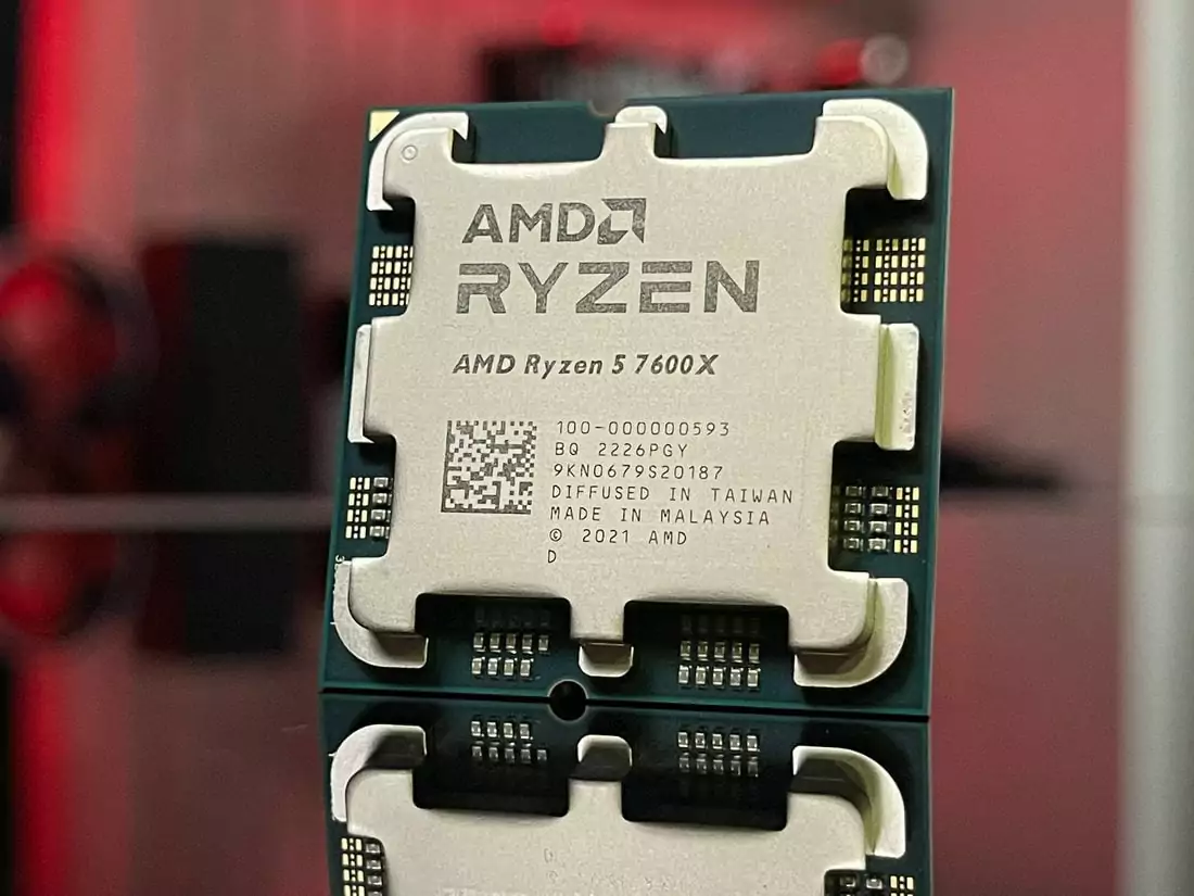 REVIEW | AMD Ryzen 5 7600X - Um intermediário batendo em modelos