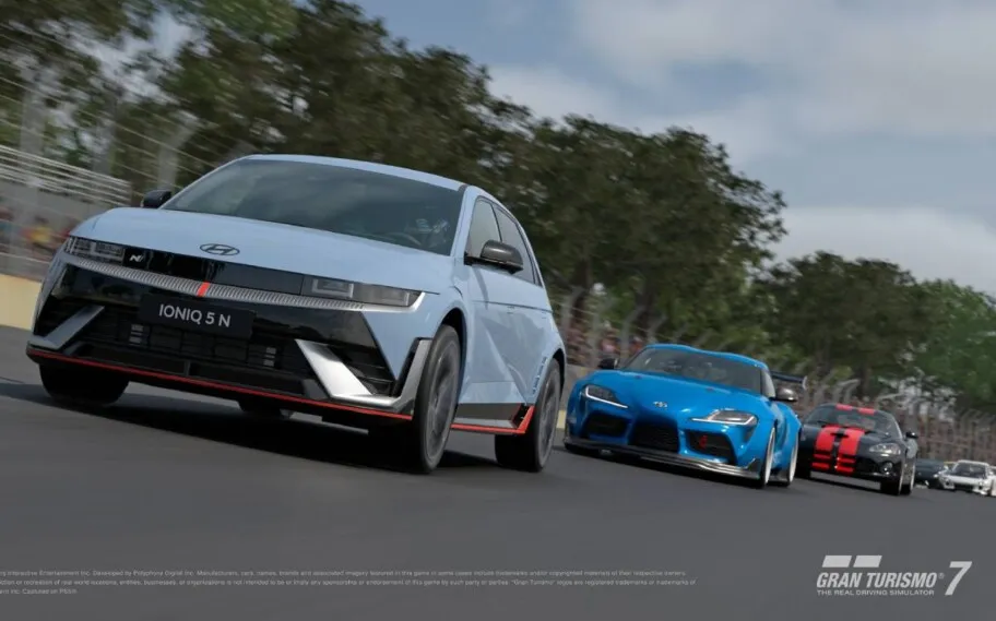 Gran Turismo 7 recebe atualização com novos carros e Interlagos