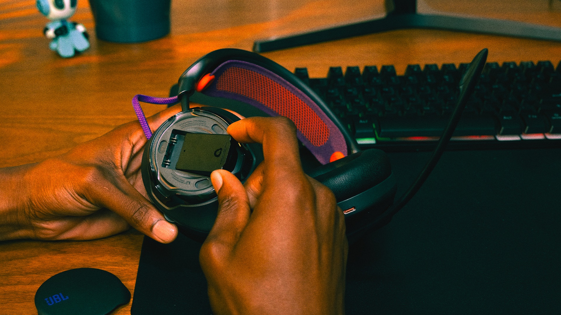 JBL Quantum 650 e 250, focados em durabilidade